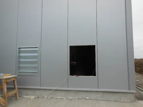Construcie hala pe structura metalica si hidroizolatii FARMEXPERT Brasov – fotografie 16