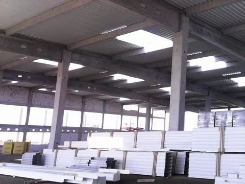 Constructie hala de productie trape auto si acoperisuri retractabile din sticla – Zimandu Nou – fotografie 6