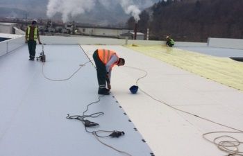 Hidroizolații cu membrane PVC la fabrica de hârtie ECOPAPER Zărnești, Brașov