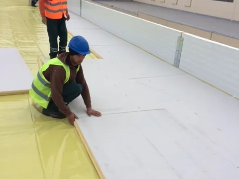 Hidroizolații cu membrane PVC la fabrica de hârtie ECOPAPER Zărnești, Brașov – fotografie 4