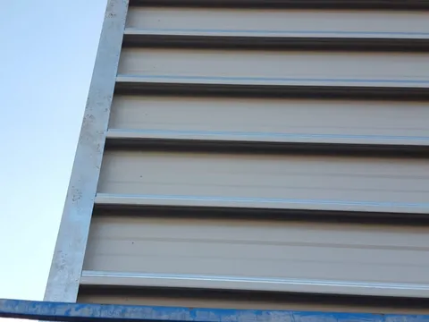 Montaj fațade ventilate – Hamilton Timișoara – fotografie 12