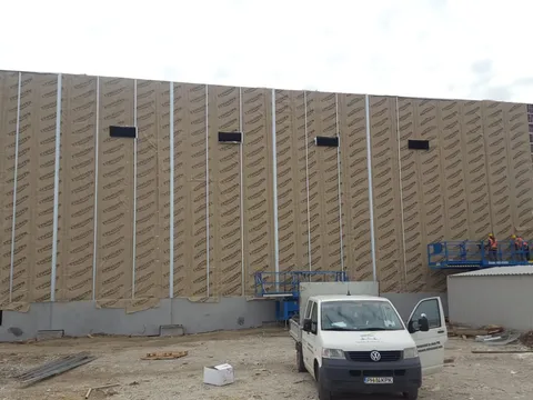 Montaj fațade ventilate – Hamilton Timișoara – fotografie 15