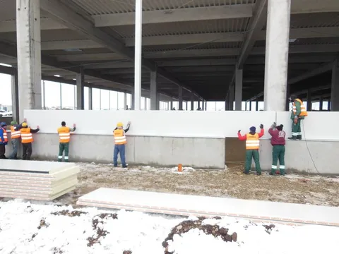 Montaj hala si hidroizolatie acoperis hala Bic West Park Ploiesti – fotografie 38