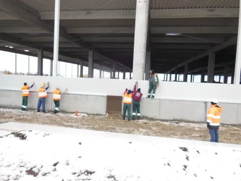 Montaj hala si hidroizolatie acoperis hala Bic West Park Ploiesti – fotografie 39