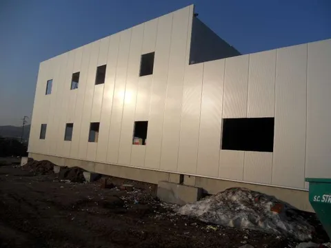 Montaj hala si hidroizolatie centrul logistic Farmexpert Apahida – fotografie 33