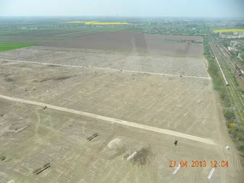 Montaj panouri fotovoltaice in cadrul West Park Ploiesti – fotografie 109
