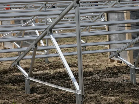 Montaj panouri fotovoltaice in cadrul West Park Ploiesti – fotografie 29