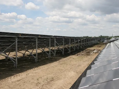 Montaj panouri fotovoltaice in cadrul West Park Ploiesti – fotografie 49