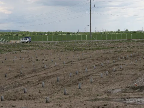 Montaj panouri fotovoltaice in cadrul West Park Ploiesti – fotografie 68