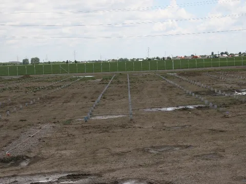 Montaj panouri fotovoltaice in cadrul West Park Ploiesti – fotografie 69