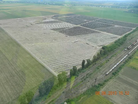 Montaj panouri fotovoltaice in cadrul West Park Ploiesti – fotografie 85
