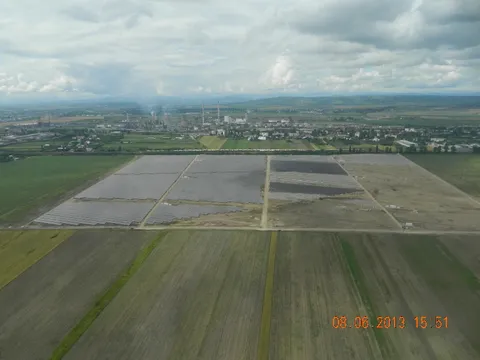 Montaj panouri fotovoltaice in cadrul West Park Ploiesti – fotografie 92