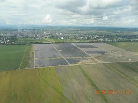 Montaj panouri fotovoltaice in cadrul West Park Ploiesti – fotografie 93
