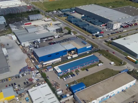 Montaj pereti hala si hidroizolatie acoperis Hala MODPACK – fotografie 7