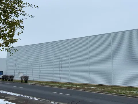 Placare fațade hală CTP Invest București – fotografie 37
