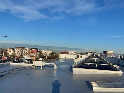 Refacere capitala hidroizolatie acoperis Carrefour Colentina – fotografie 3