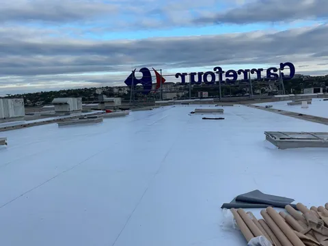Reparatie capitala acoperis Carrefour Era Iasi – fotografie 2