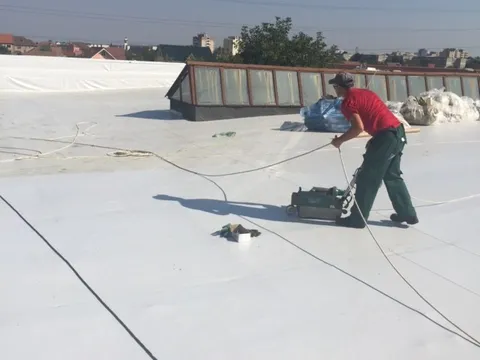 Reparatie acoperis Hala Autonova Satu Mare – fotografie 18