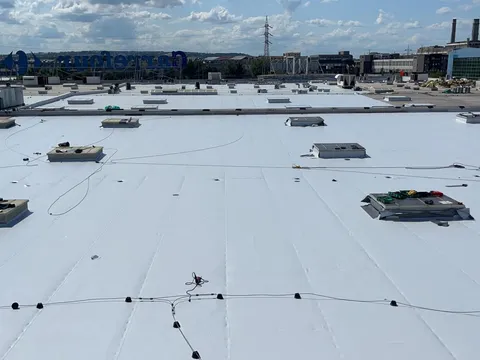Reparatie capitala acoperis hala Carrefour Felicia Iasi – fotografie 7