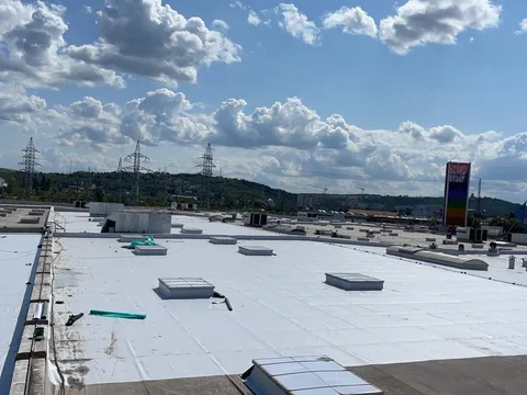 Reparatie capitala acoperis hala Carrefour Felicia Iasi – fotografie 9