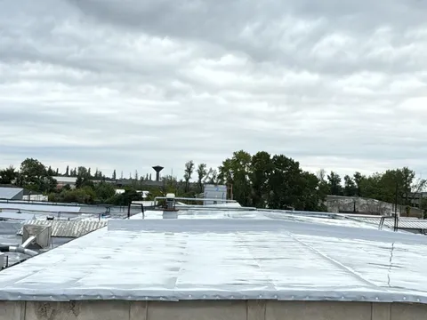 Reparatii acoperis la Contec Tecuci – fotografie 1