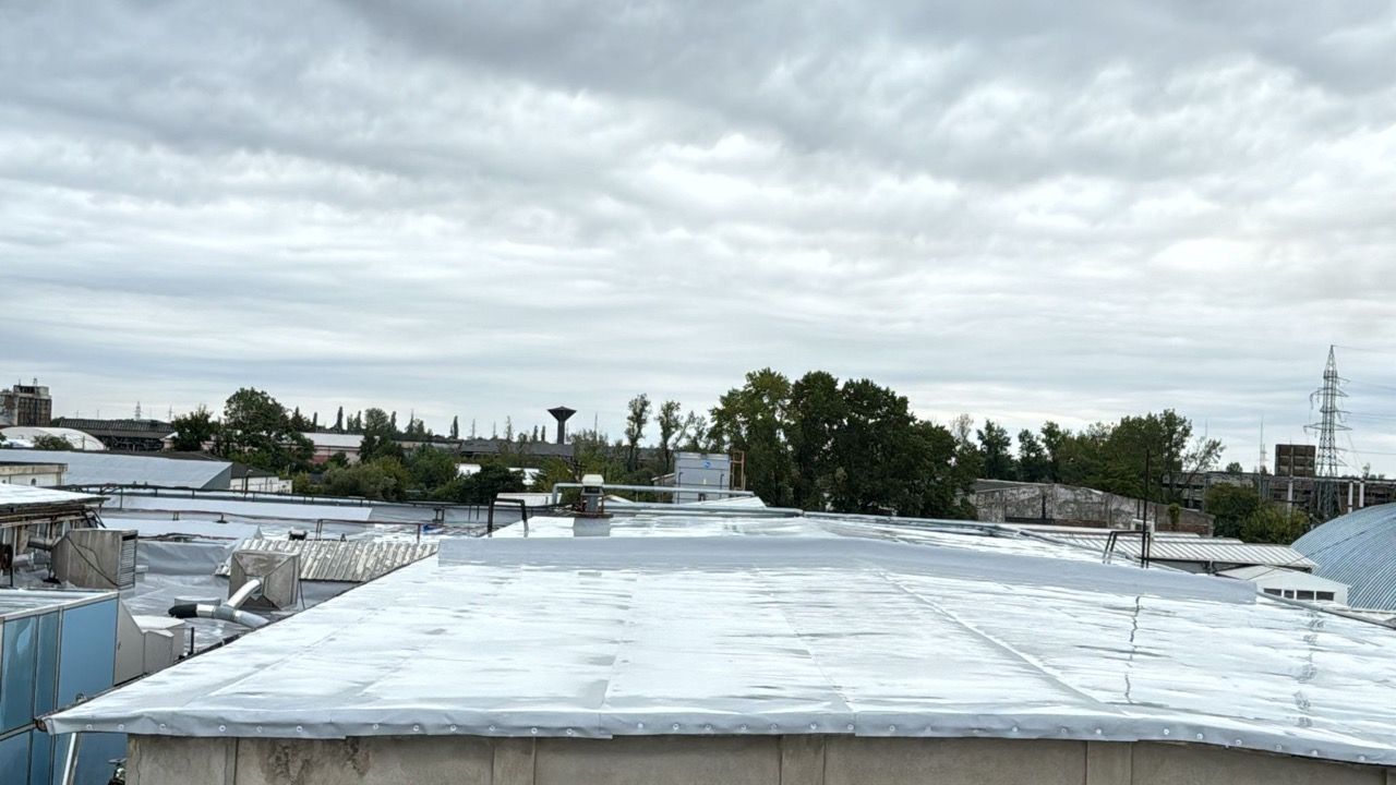 Reparații acoperiș cu membrane PVC