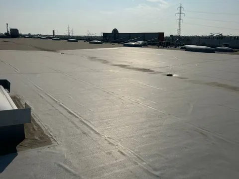 Rigidizarea membranei pentru montarea de panouri fotovoltaice – Dedeman Focsani – fotografie 2