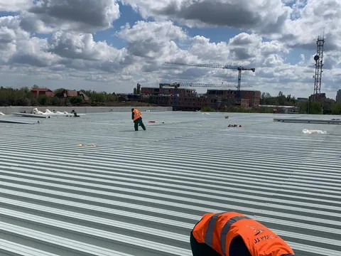 Sistem complet hidroizolatie acoperis – Kaufland Sisesti – fotografie 10